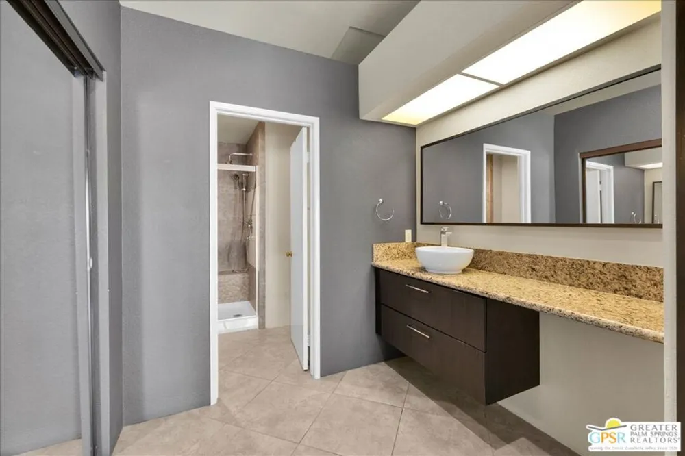 505 S Farrell Drive #G42 Palm Springs, CA 92264