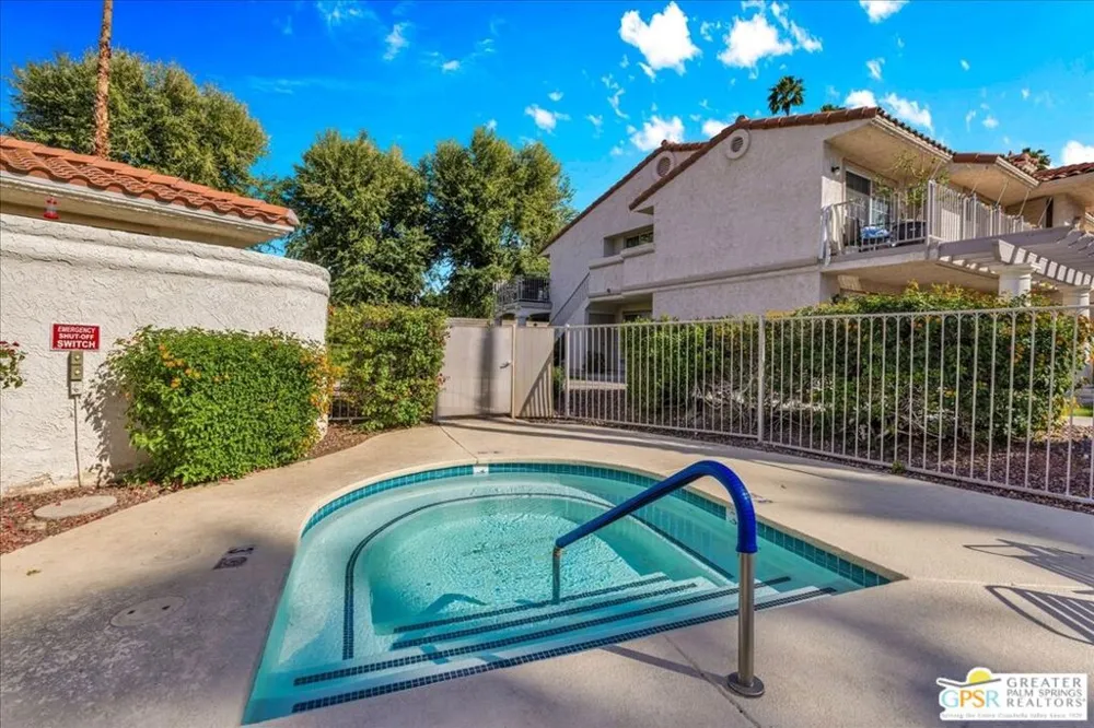 505 S Farrell Drive #G42 Palm Springs, CA 92264