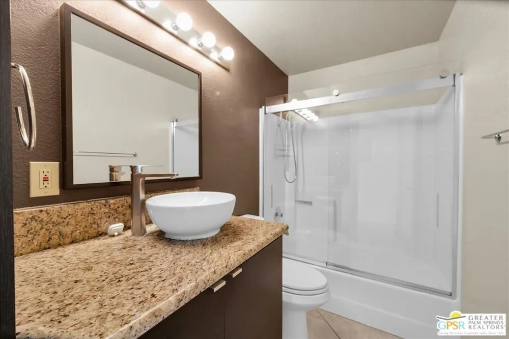 505 S Farrell Drive #G42 Palm Springs, CA 92264