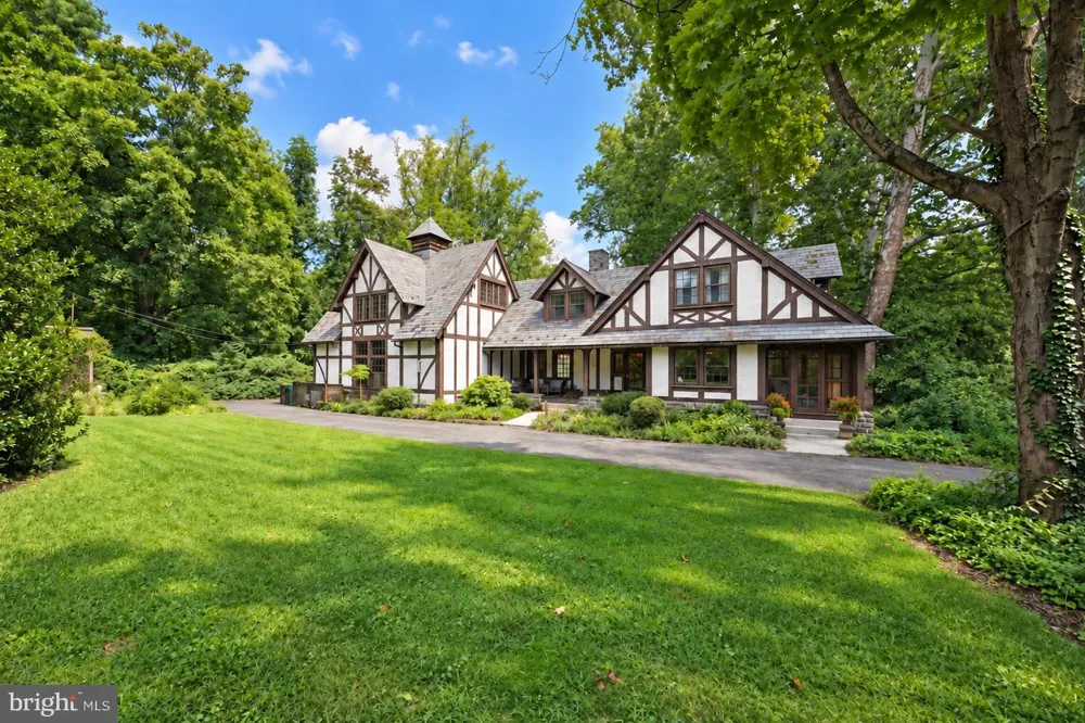 401 E CHERRY STREET Wenonah, NJ 08090