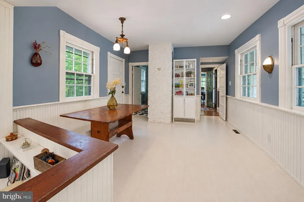 401 E CHERRY STREET Wenonah, NJ 08090