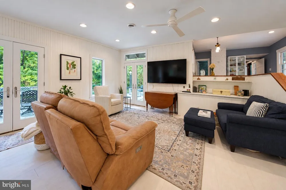 401 E CHERRY STREET Wenonah, NJ 08090