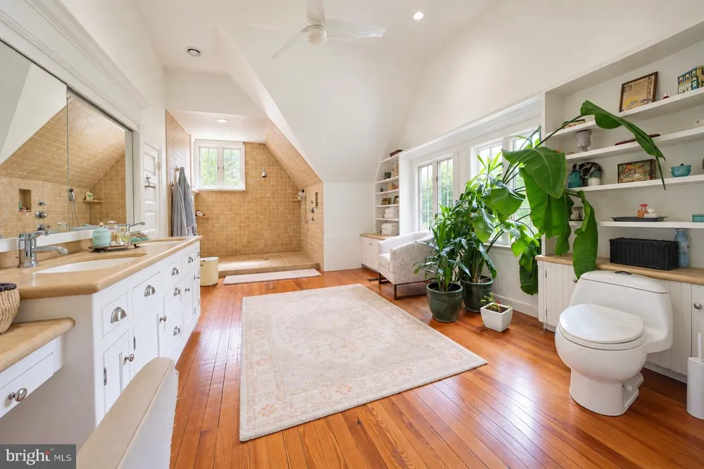 401 E CHERRY STREET Wenonah, NJ 08090
