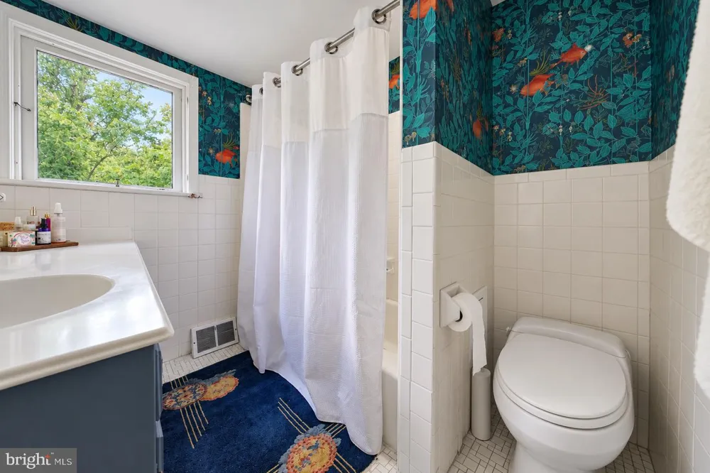 401 E CHERRY STREET Wenonah, NJ 08090
