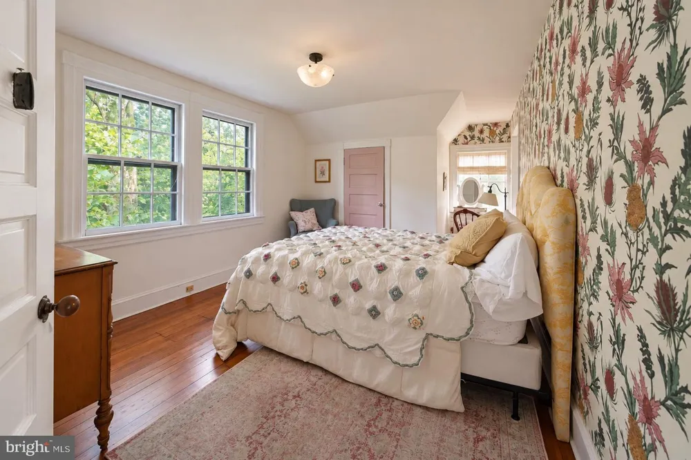 401 E CHERRY STREET Wenonah, NJ 08090