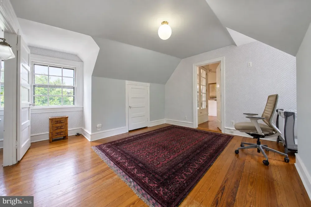 401 E CHERRY STREET Wenonah, NJ 08090