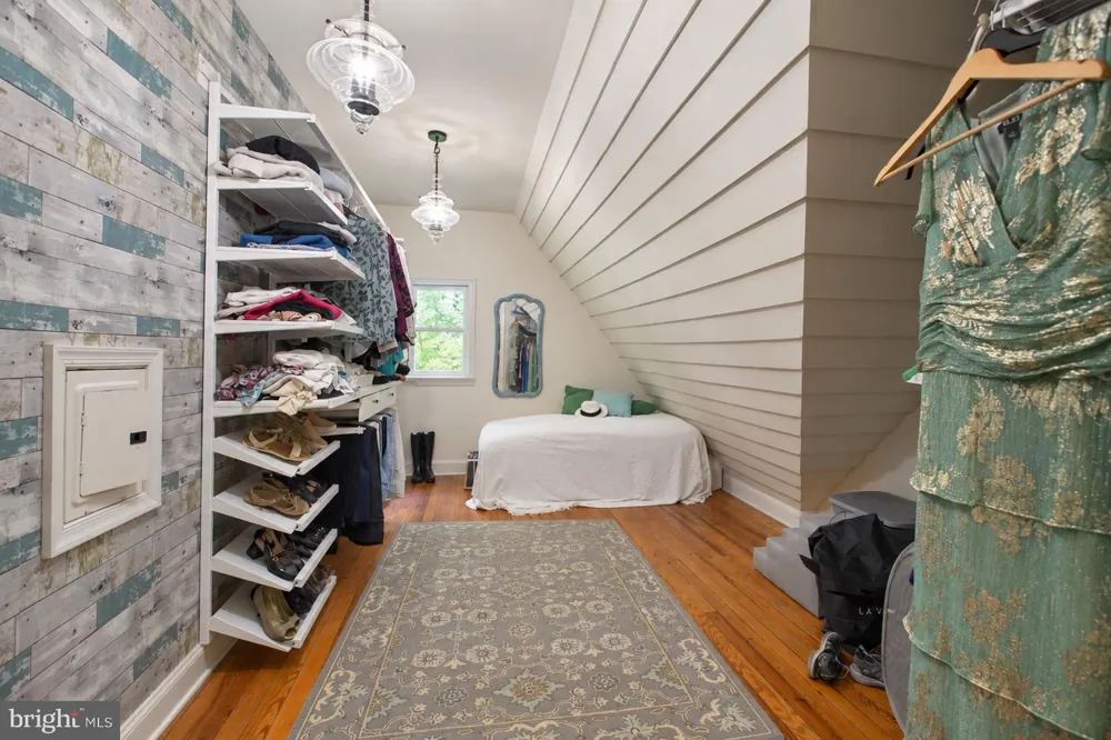 401 E CHERRY STREET Wenonah, NJ 08090