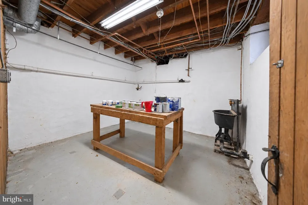401 E CHERRY STREET Wenonah, NJ 08090