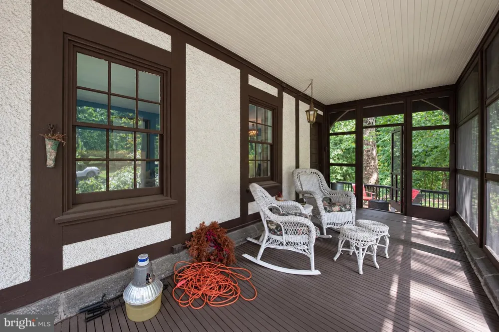 401 E CHERRY STREET Wenonah, NJ 08090