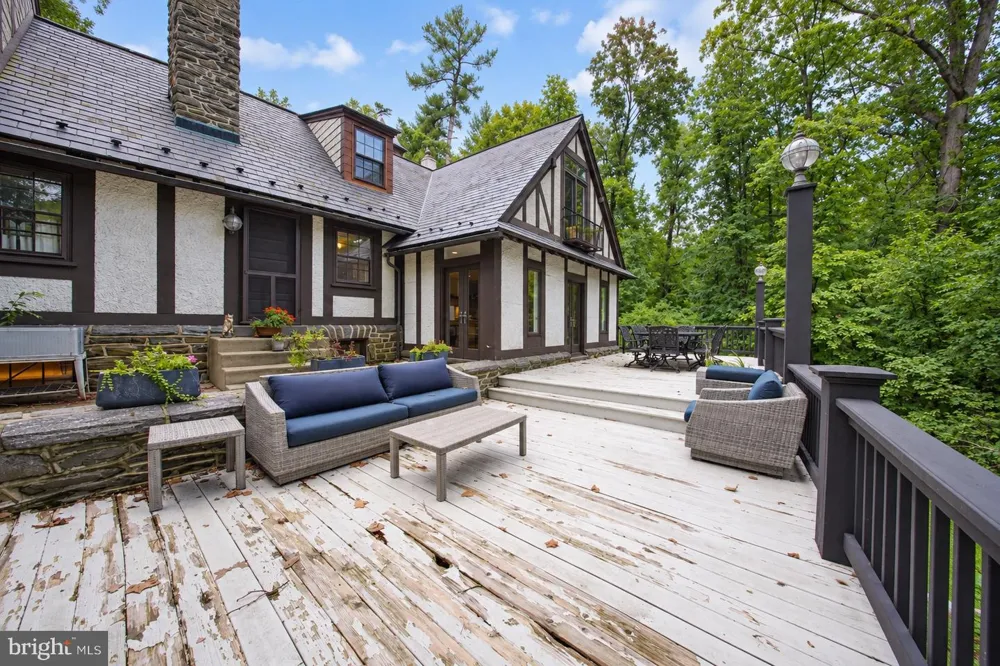 401 E CHERRY STREET Wenonah, NJ 08090