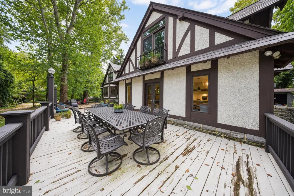 401 E CHERRY STREET Wenonah, NJ 08090