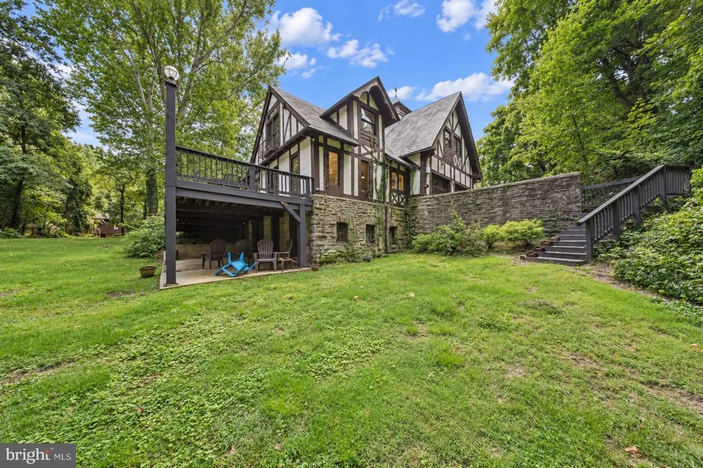 401 E CHERRY STREET Wenonah, NJ 08090