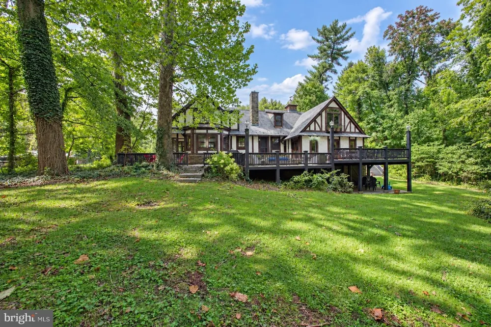 401 E CHERRY STREET Wenonah, NJ 08090