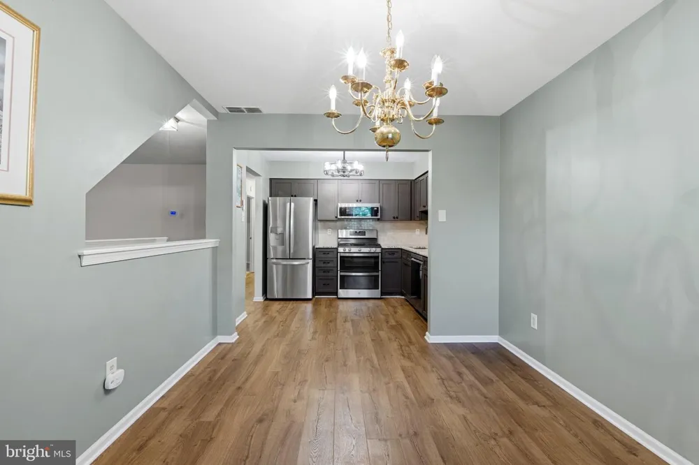 841 WESTFIELD DRIVE Cinnaminson, NJ 08077