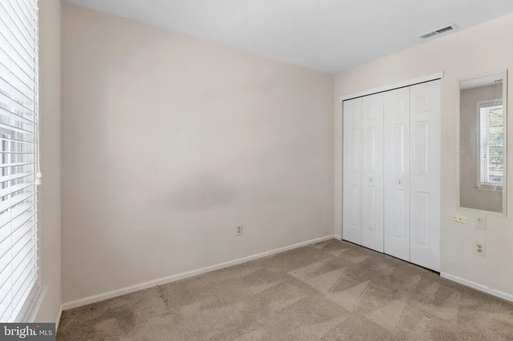 841 WESTFIELD DRIVE Cinnaminson, NJ 08077