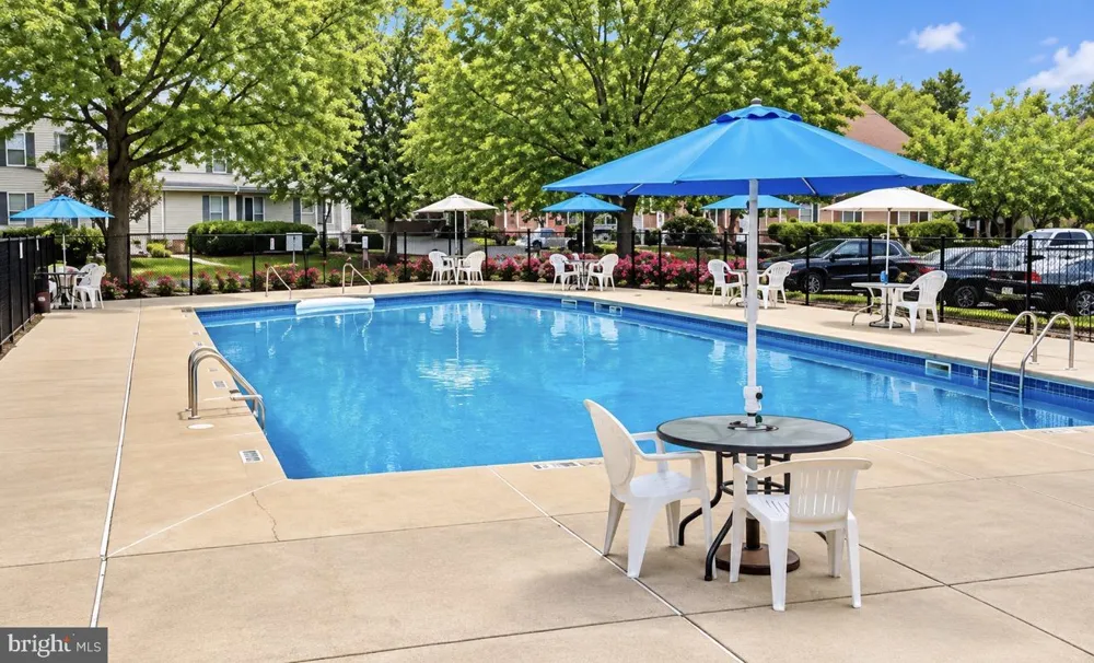 841 WESTFIELD DRIVE Cinnaminson, NJ 08077