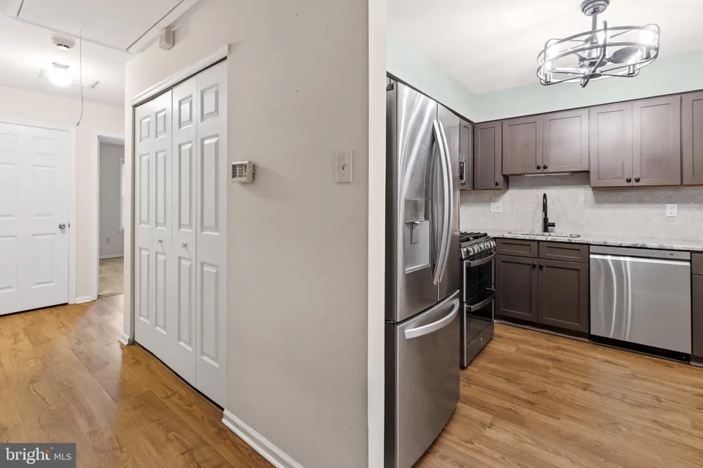 841 WESTFIELD DRIVE Cinnaminson, NJ 08077