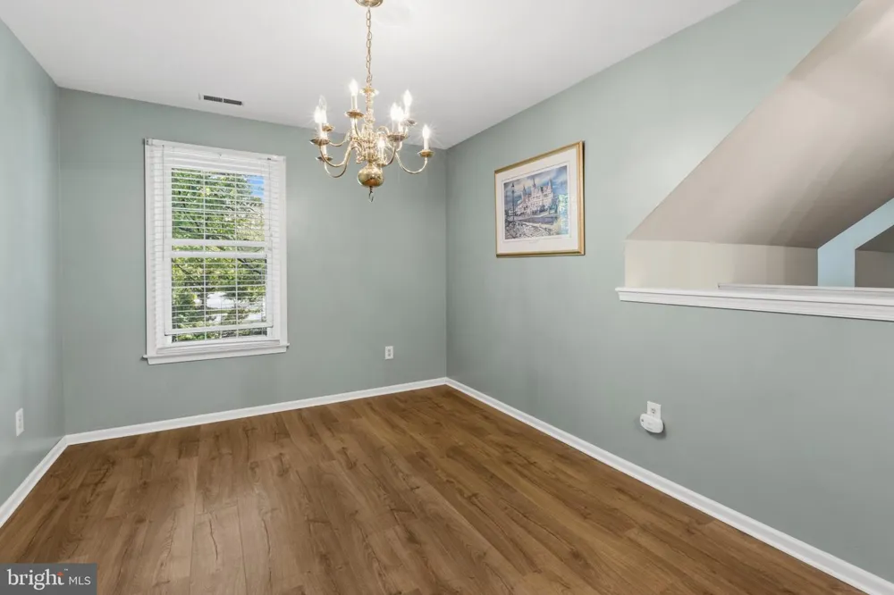 841 WESTFIELD DRIVE Cinnaminson, NJ 08077
