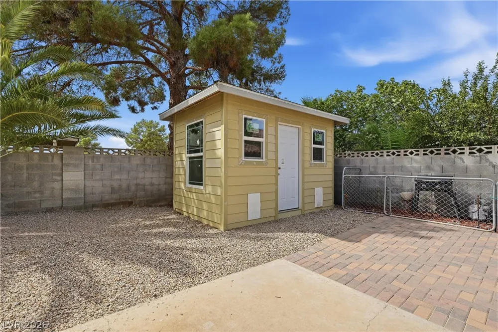 6436 Beechcrest Road Las Vegas, NV 89108