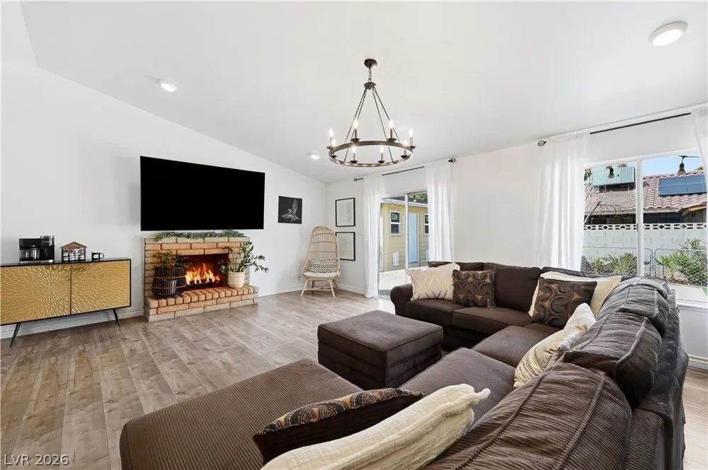 6436 Beechcrest Road Las Vegas, NV 89108