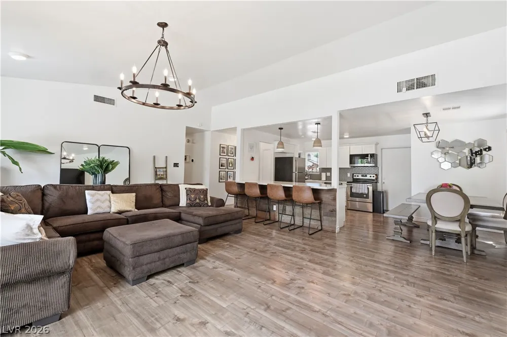6436 Beechcrest Road Las Vegas, NV 89108