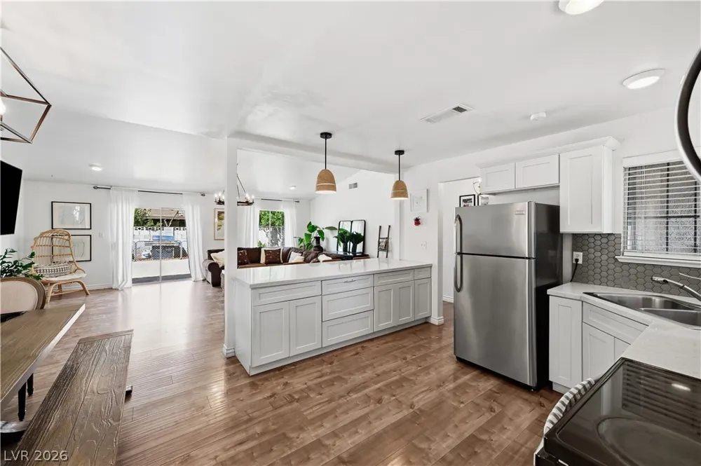 6436 Beechcrest Road Las Vegas, NV 89108