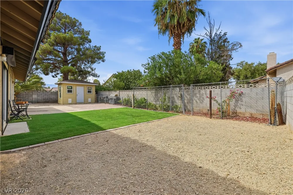 6436 Beechcrest Road Las Vegas, NV 89108