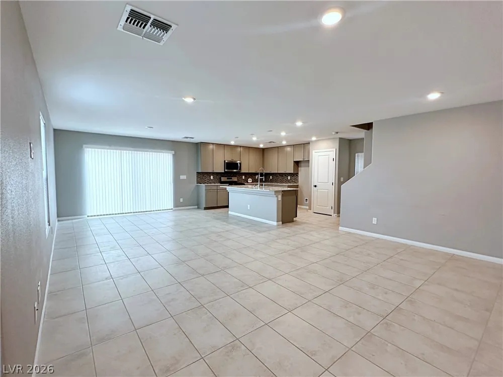 7003 Wildhorse Creek Street North Las Vegas, NV 89086