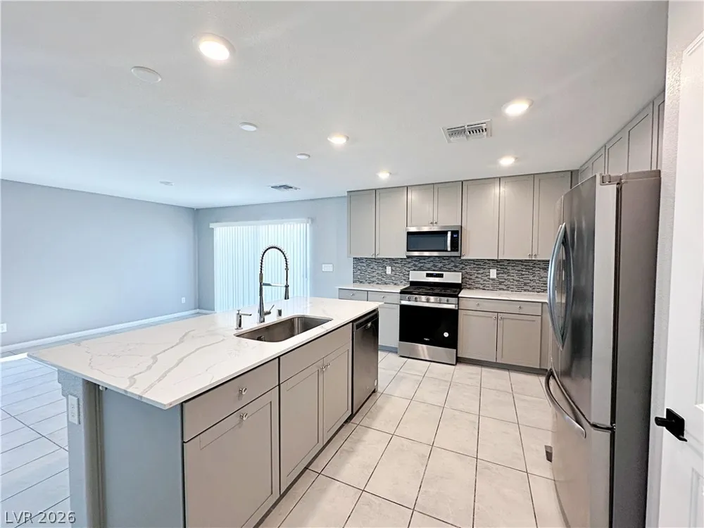 7003 Wildhorse Creek Street North Las Vegas, NV 89086