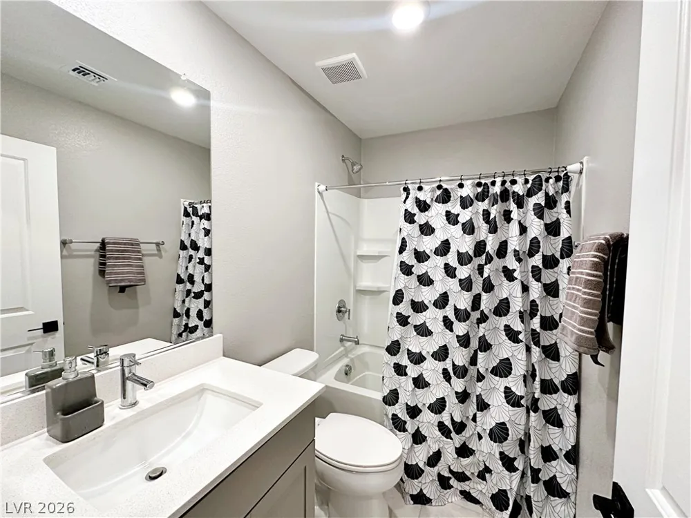 7003 Wildhorse Creek Street North Las Vegas, NV 89086