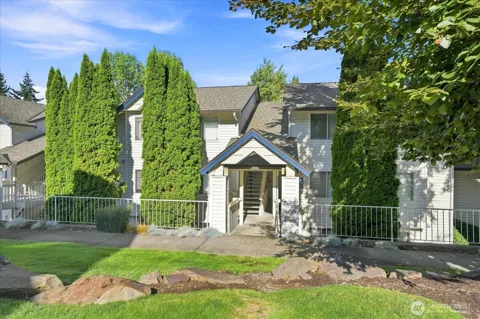 5000 Lake Washington Boulevard NE #D304
