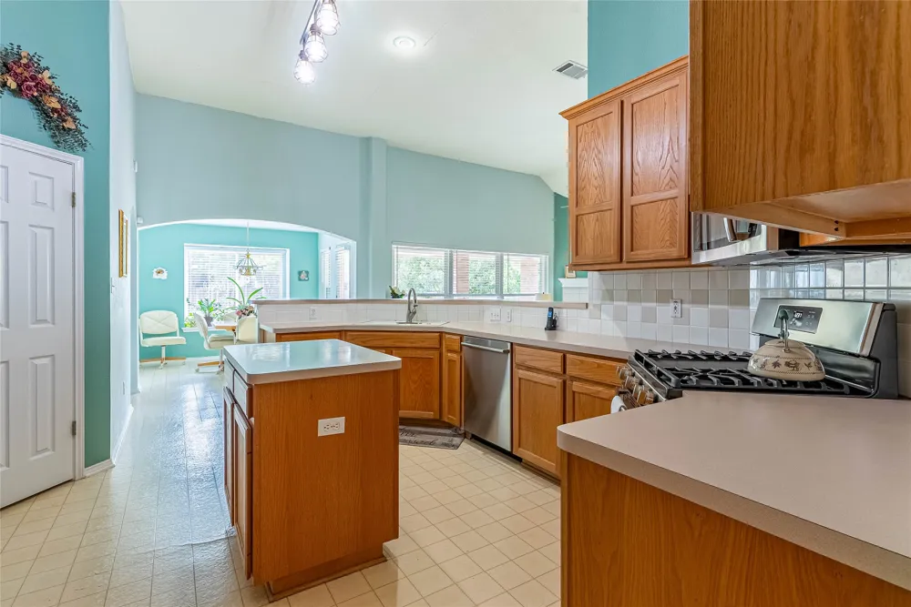 1106 Willow Creek Drive Leander, TX 78641