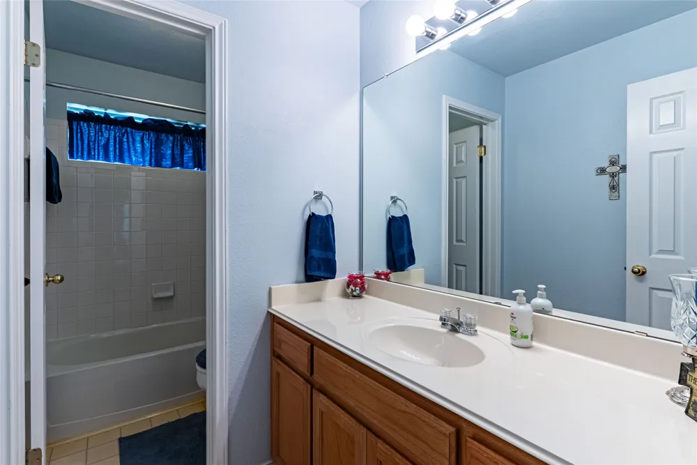 1106 Willow Creek Drive Leander, TX 78641
