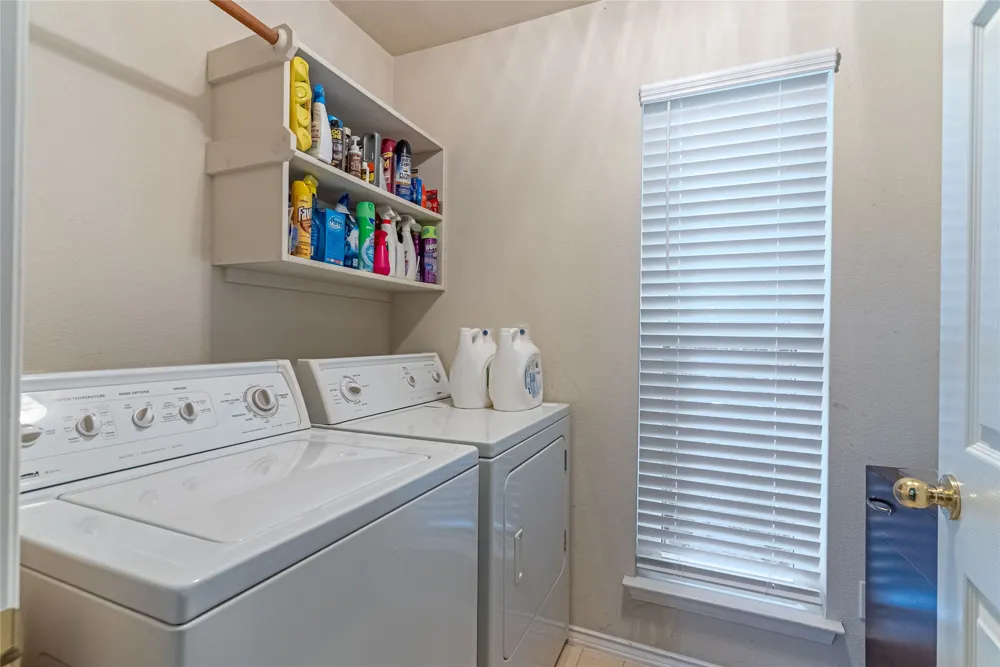 1106 Willow Creek Drive Leander, TX 78641