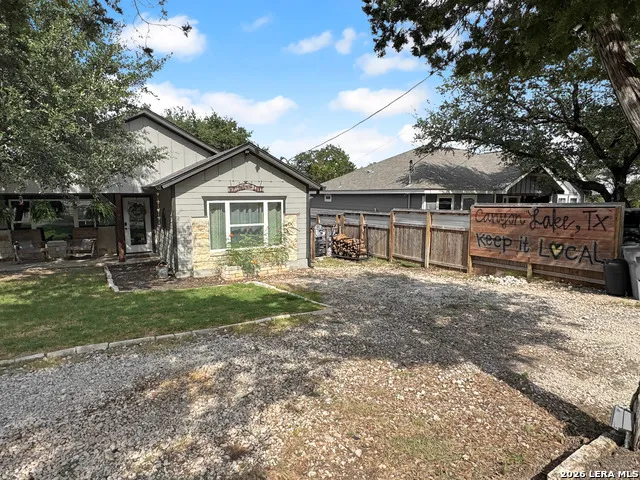 1463 RAMBLE HLS Canyon Lake, TX 78133
