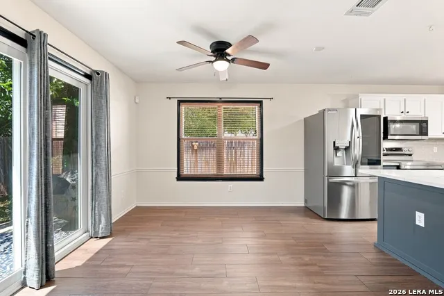 11930 BARKSTON DR San Antonio, TX 78253