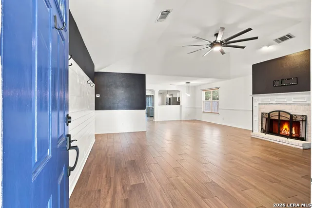 11930 BARKSTON DR San Antonio, TX 78253