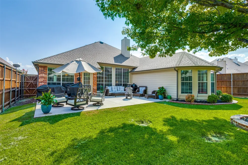 6119 Laurel Crest Lane Sachse, TX 75048
