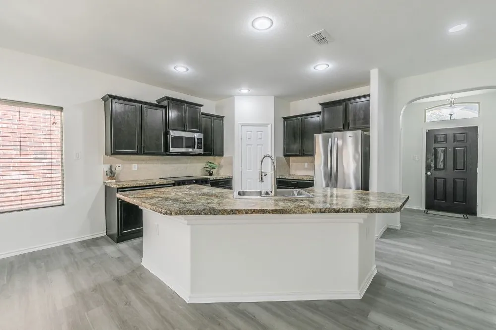 2840 Candace Drive Grand Prairie, TX 75051