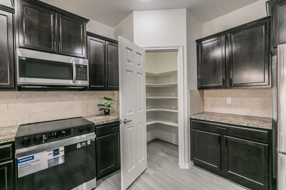 2840 Candace Drive Grand Prairie, TX 75051