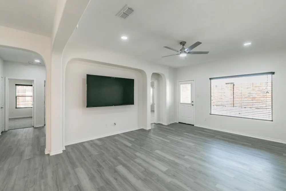 2840 Candace Drive Grand Prairie, TX 75051