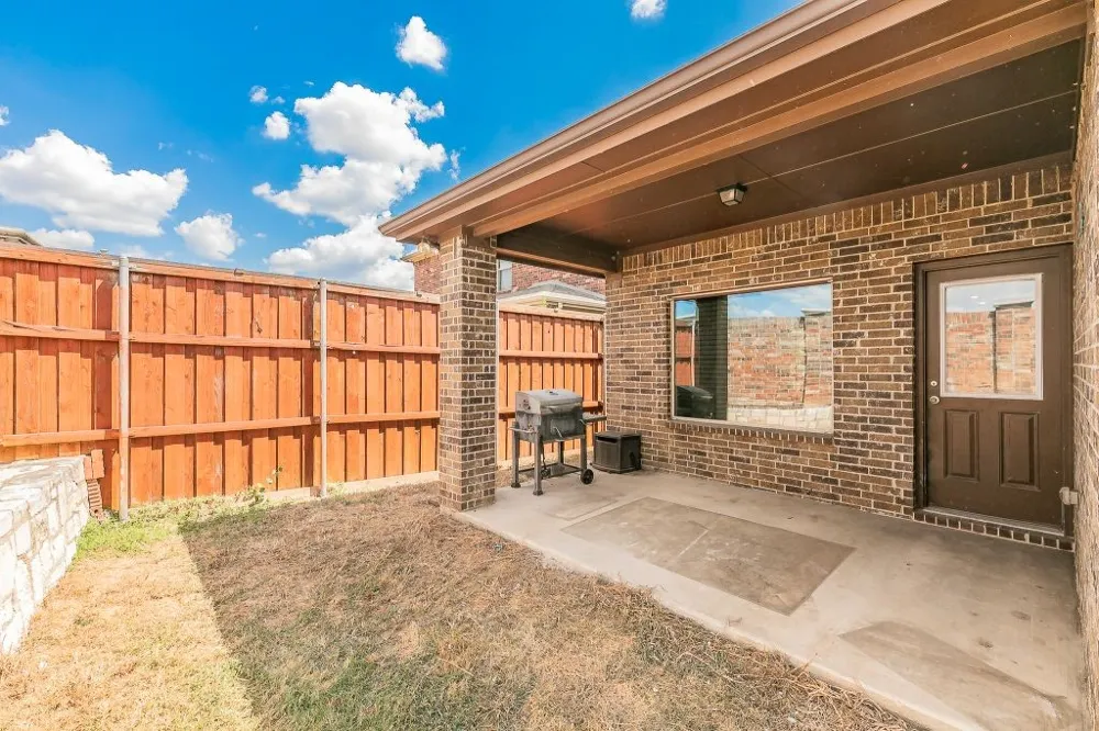 2840 Candace Drive Grand Prairie, TX 75051