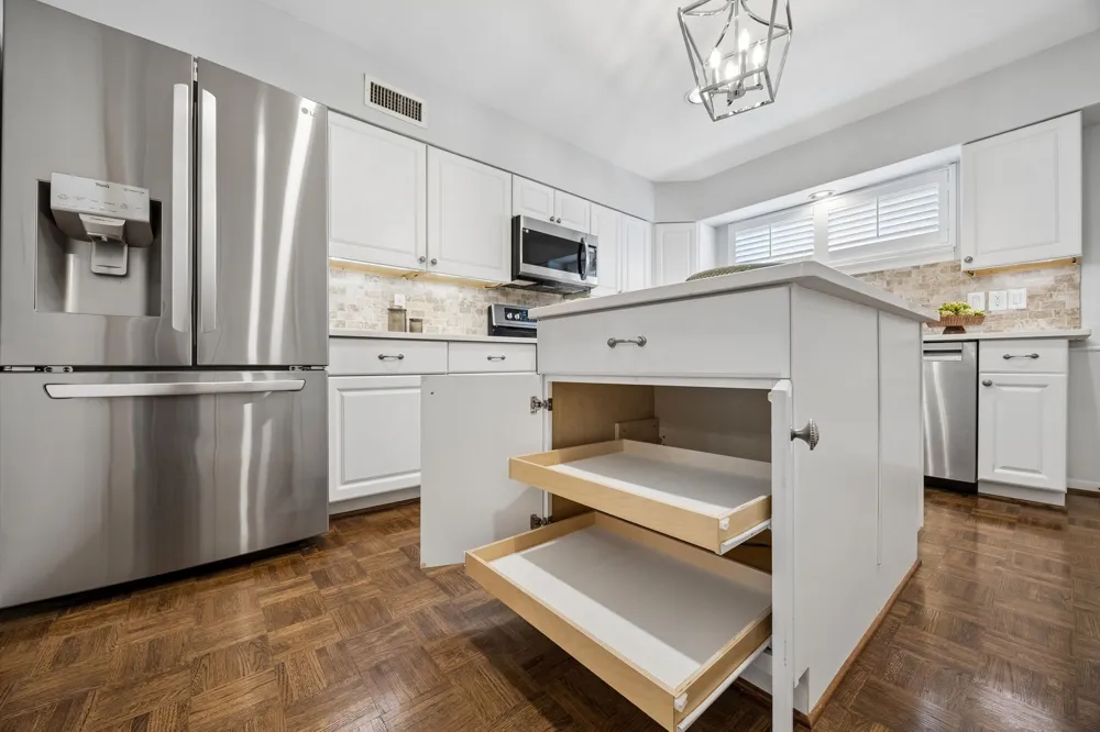 6231 Bandera Avenue #A Dallas, TX 75225