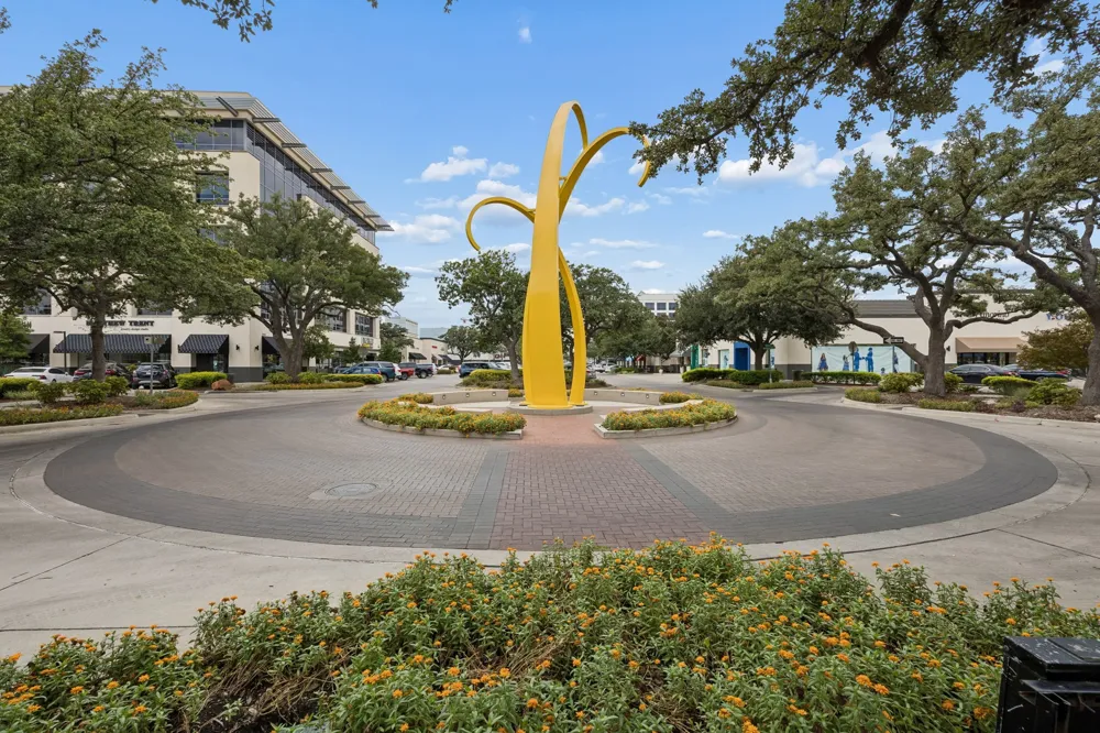 6231 Bandera Avenue #A Dallas, TX 75225