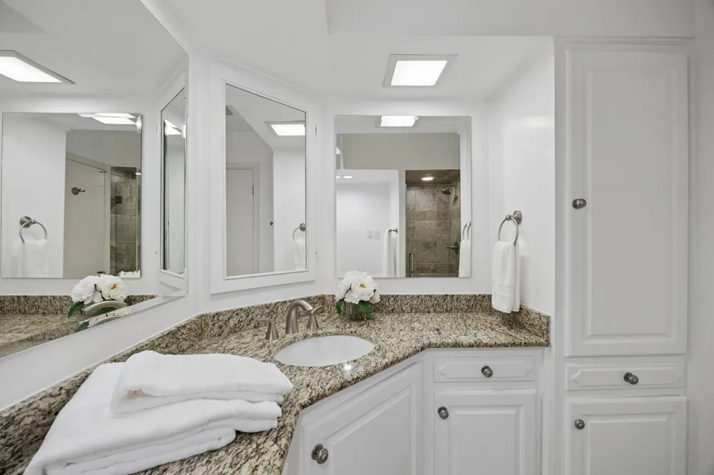 6231 Bandera Avenue #A Dallas, TX 75225