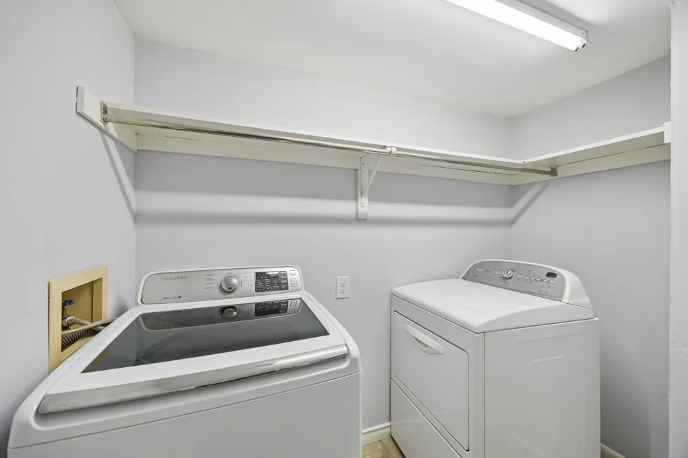6231 Bandera Avenue #A Dallas, TX 75225