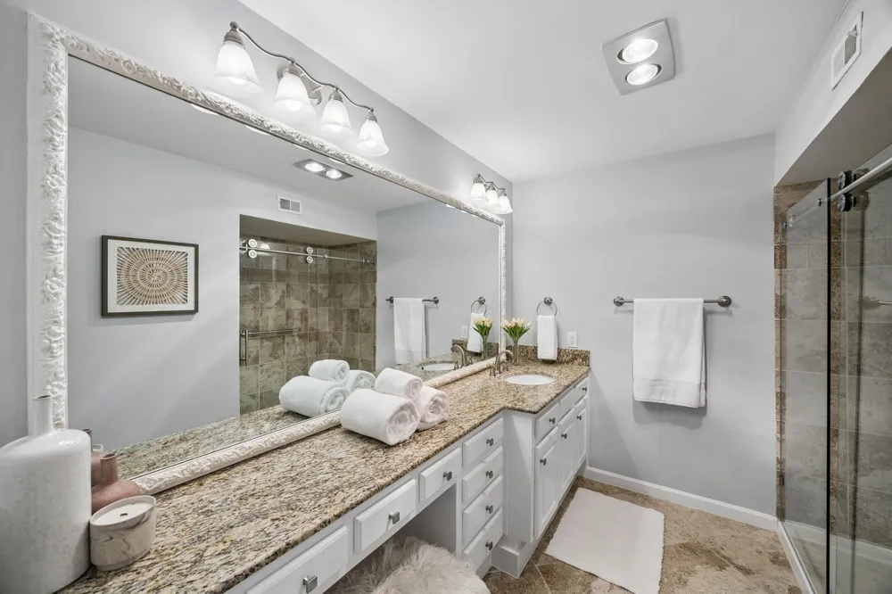 6231 Bandera Avenue #A Dallas, TX 75225