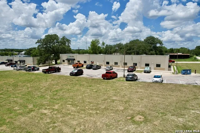 1030 BENSDALE RD #1 Pleasanton, TX 78064