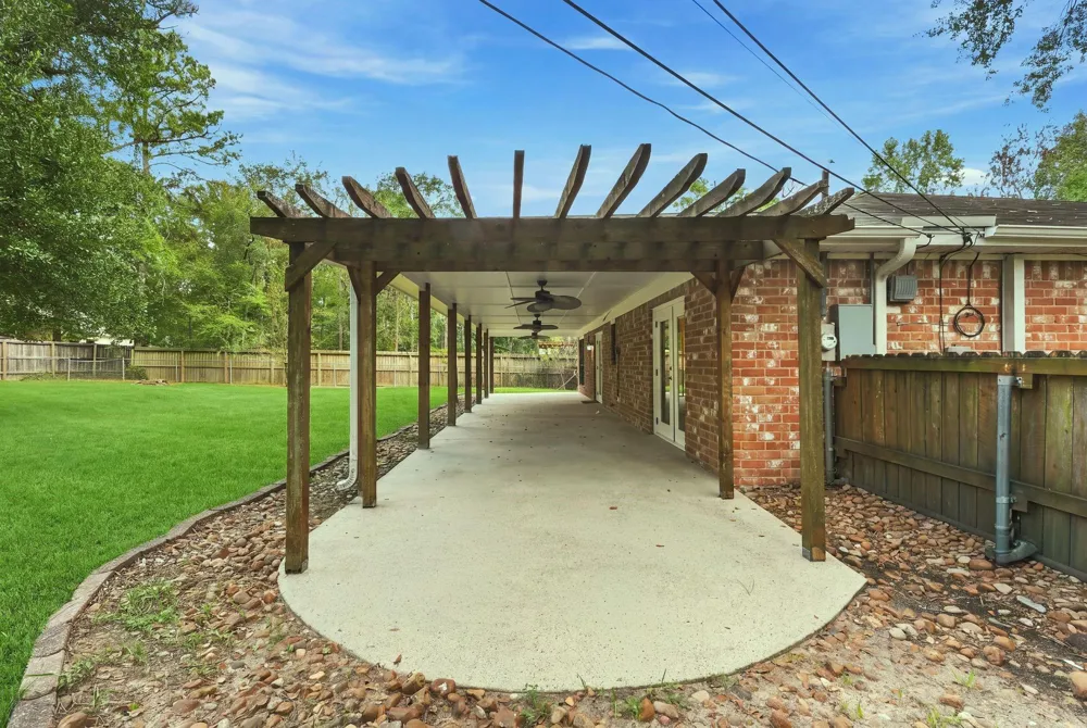 2331 Stableridge Drive Conroe, TX 77384
