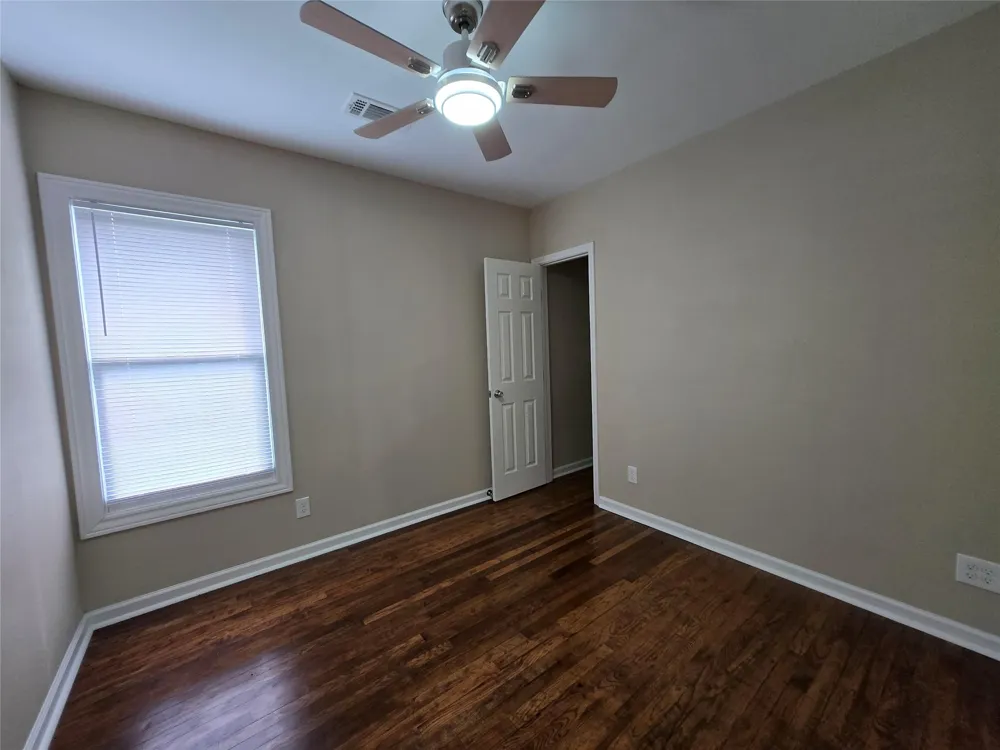 1342 County Road 5003 Cleveland, TX 77327